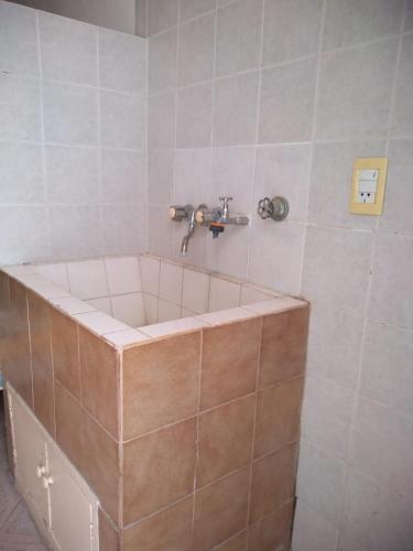 Ένα μπάνιο στο Casa a una cuadra de la playa