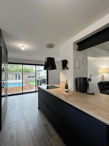 MON SEJOUR A St MALO - TERRASSE - PISCINE - WIFI -