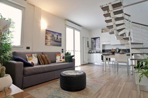 Foto Palazzo Candiani - Stylish Apartments steps from PoliMi Bovisa Campus by Rentopolis 1