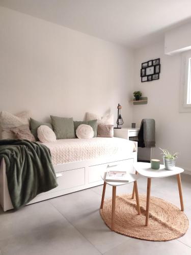 Studio Cosy, résidence sécurisée, parking privé