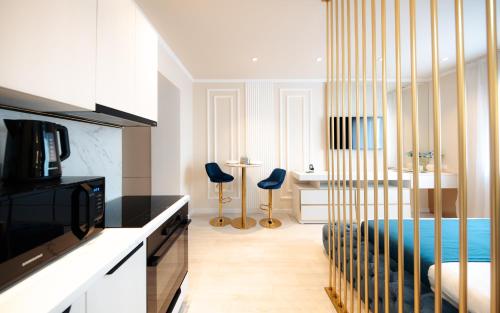 Χώρος καθιστικού στο YamaLuxe Luxury Apartments - București