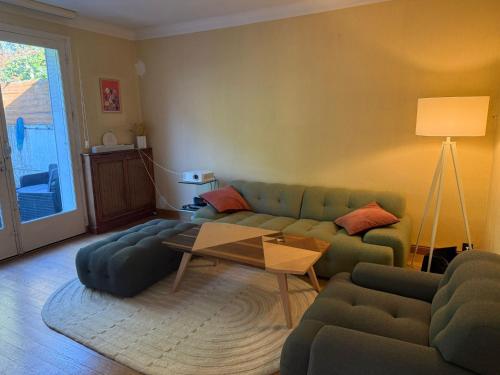 Fotografie z fotogalerie ubytování Chambre chez l'habitant dans maison de ville & quartier calme v destinaci Nantes