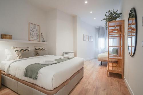 Amazing apartment-3Bedrooms 3Bathrooms-Lavapiés