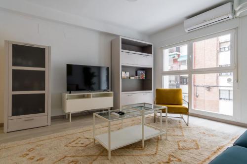 Bright new and wide- 1Bd 1Bth- Delicias