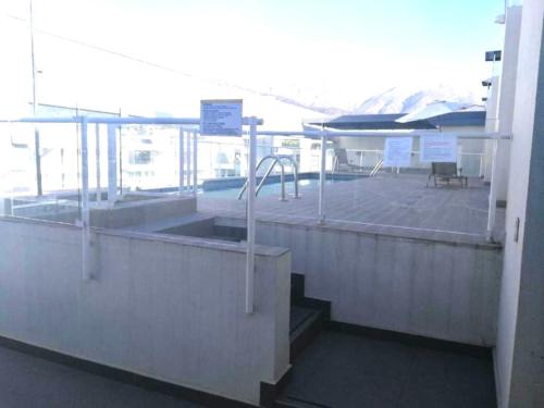 Un balcon sau o terasă la Excelente departamento en Las Condes