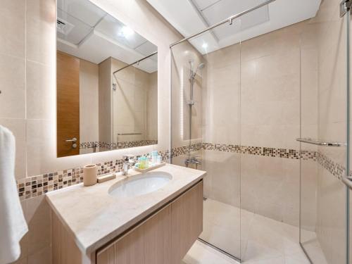 Ένα μπάνιο στο Elite Nest - Deluxe Studio only 1 min away from WB & Ferrari World