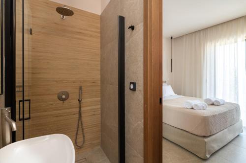 Ένα μπάνιο στο Villa Celestia