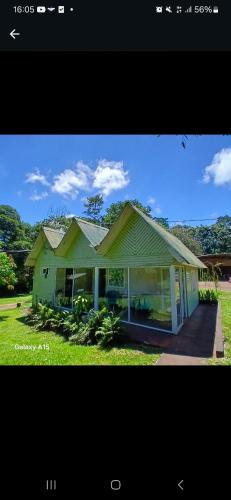 Budova, kde se kemp nachází