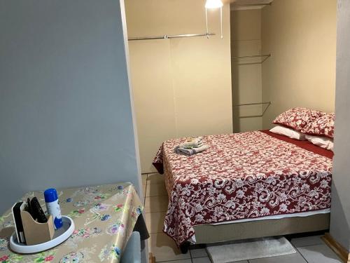 Ένα ή περισσότερα κρεβάτια σε δωμάτιο στο 28onCalliope Overnight