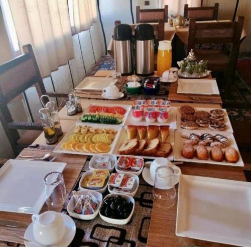 Φαγητό σε αυτό το κάμπινγκ ή κάπου εκεί κοντά