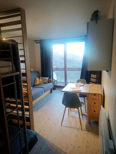 Studio 5pers - Balcon - Ski aux pieds - Piscine