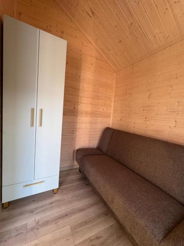 Χώρος καθιστικού στο Domki letniskowe NA WZGÓRZU
