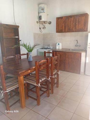 Nhà bếp/bếp nhỏ tại Nde roga