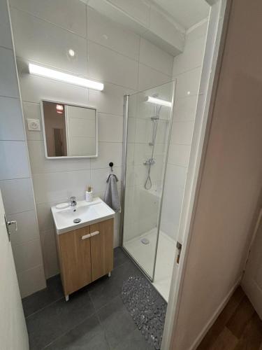 Koupelna v ubytování Séjour paisible en Normandie