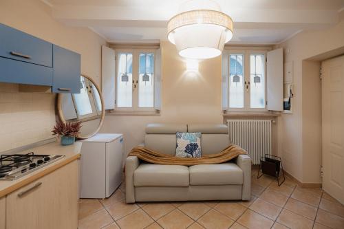 Η κουζίνα ή μικρή κουζίνα στο Serena's turistic apartament