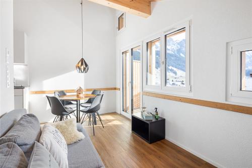 Chuenislodge3 neu&stilvoll, 2Balkone, echtes Bijou mit top-Aussicht