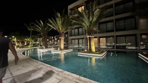 Swimmingpoolen hos eller tæt på Resort Praia Muro Alto