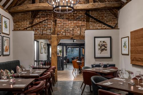 Φωτογραφία από το άλμπουμ του The Horns Pub - Crazies Hill σε Hurley