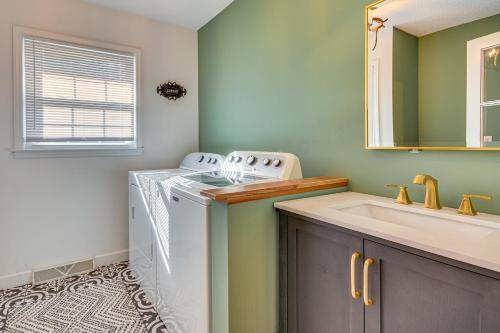 Fotografie z fotogalerie ubytování River, Trails and Wine! Group Retreat Near Mt Airy v destinaci Pilot Mountain