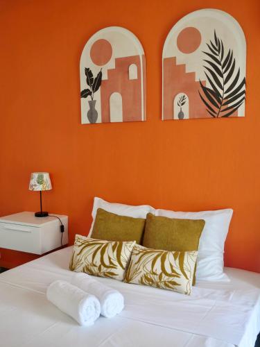 Ένα ή περισσότερα κρεβάτια σε δωμάτιο στο Le 116, studio chaleureux proche plage privée