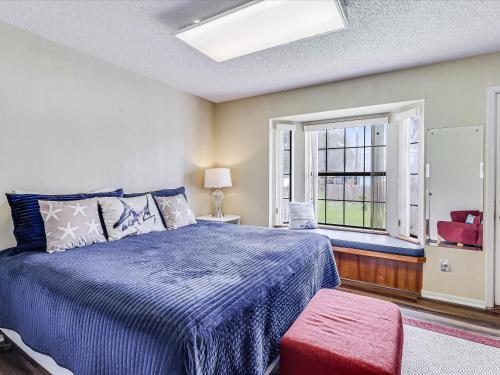 Una cama o camas en una habitación de Tejas Angler Retreat AP1132