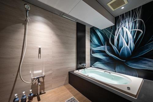 Ένα μπάνιο στο ホテルAO男塾ホテルグループHimeji