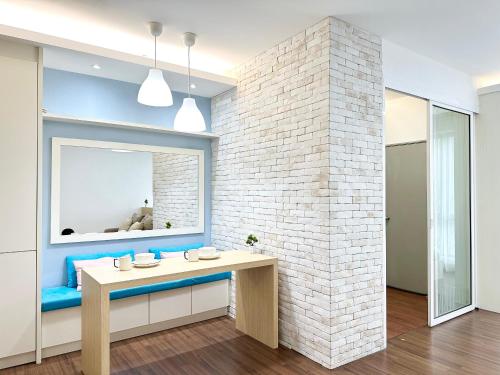 Φωτογραφία από το άλμπουμ του Silksky Service Apartment -1BR, 4pax - Free Parking, Netflix, High speed WIFI - Near The MINES, Serdang, IOI City Mall, UTAR, UPM, Cheras Selatan σε Seri Kembangan