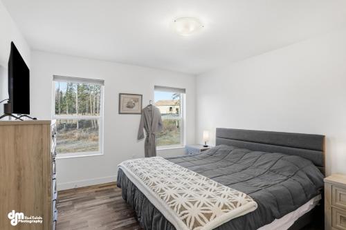 Ένα ή περισσότερα κρεβάτια σε δωμάτιο στο Fully equipped Wasilla unit!