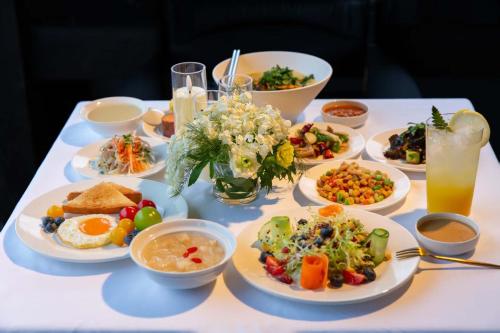 Jídlo v hotelu nebo okolí