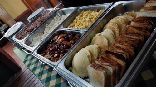 Jídlo v hotelu nebo okolí