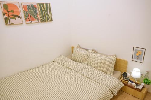 Ein Bett oder Betten in einem Zimmer der Unterkunft The Hideout Stay