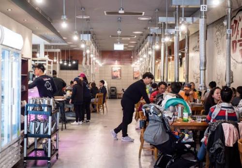 Φωτογραφία από το άλμπουμ του SUNNY STUDY ROOM ATTACHED IN SPACIOUS PRIATE ROOM Eastwood στο Σίδνεϊ