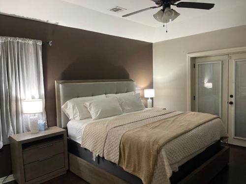 Letto o letti in una camera di Urban Getaway