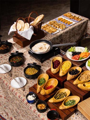 Jídlo v hotelu nebo okolí