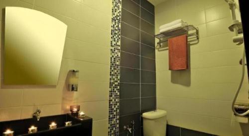 Ένα μπάνιο στο Sea Lion Hotel @ Klang