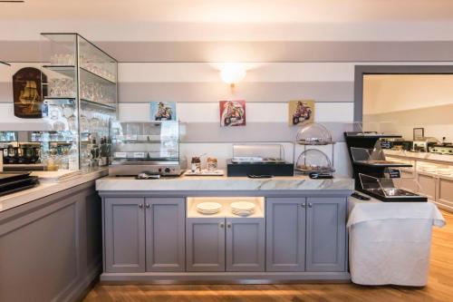 Nhà bếp/bếp nhỏ tại Hotel Laurin