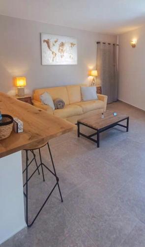 Modern Studio With Mountain Views In Andon