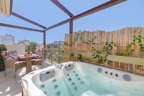Athenian Sky Retreat Jacuzzi & Fresh Elegance
