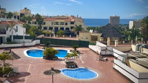 Huge Sunny Terrace & Pool by Deihu Experiences