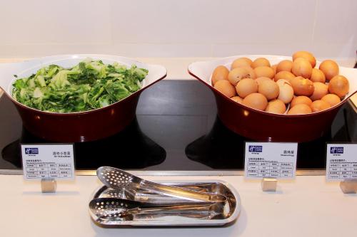 Jídlo v hotelu nebo okolí