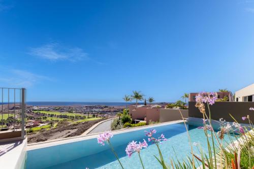 Kaiman 33 by VillaGranCanaria