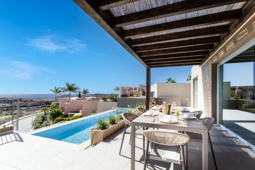 Kaiman 33 by VillaGranCanaria