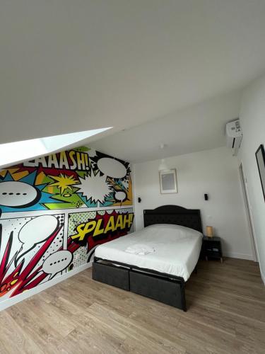 Postel nebo postele na pokoji v ubytování Montréal, Maison pétillante et accueillante