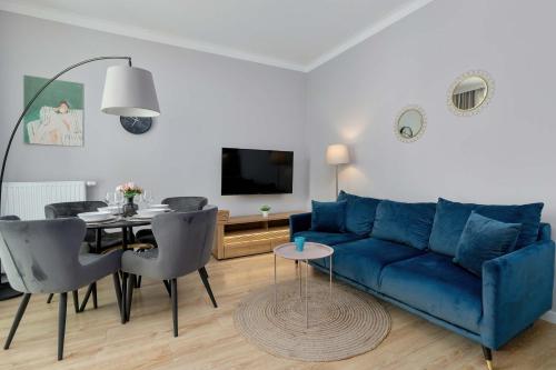 Elegant Apartment in Gdansk Center with Parking and Access to Viewing Terrace by Noclegi Renters