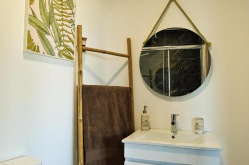 Et badeværelse på Casa das Oliveirinhas Bungalow by Refúgio ao Luar