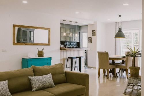 Precioso apartamento con terraza frente al golf