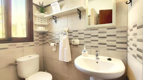 Koupelna v ubytování Villa 20 by Villamya