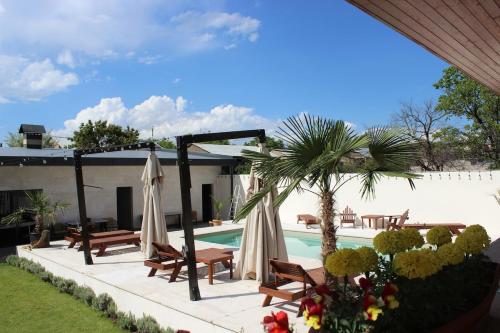 Elegant and comfortable villa