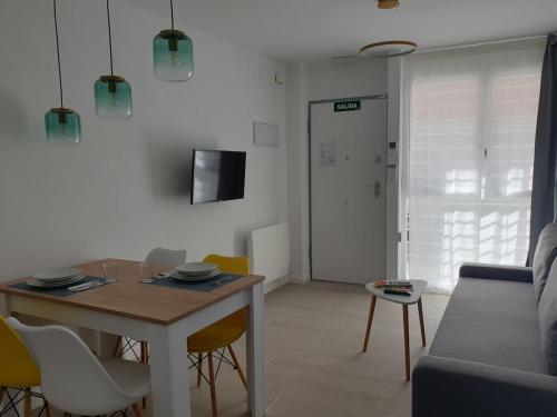 Apartamento nuevo junto a Sor Ángela de la Cruz