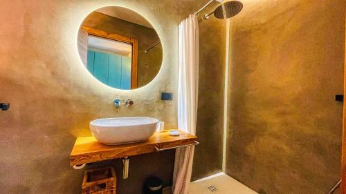 Ένα μπάνιο στο Casa Pozzallo Vetreria - Affitti Brevi Italia